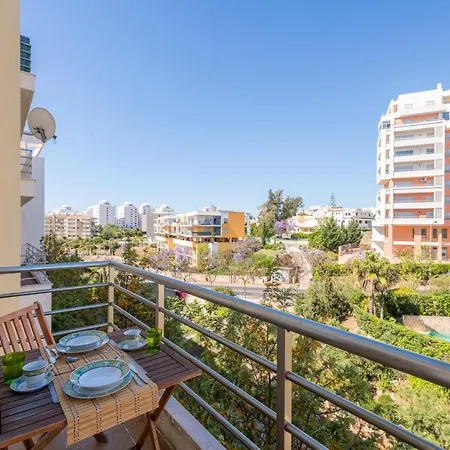 Encosta Superb Two Bedroom